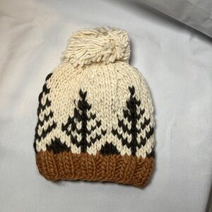 Huggalugs Tree Beanie